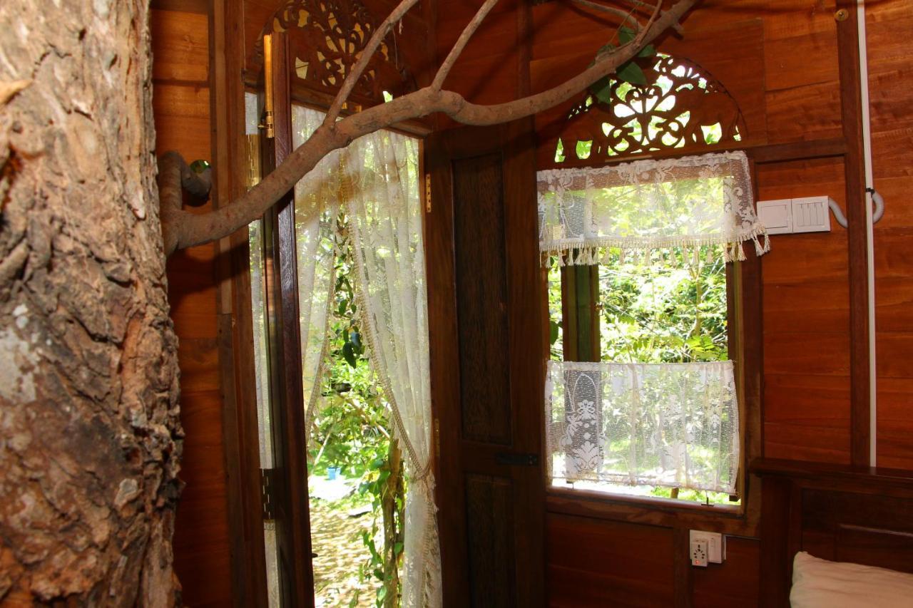 ウェリガマ Tree House-Midigamaヴィラ エクステリア 写真